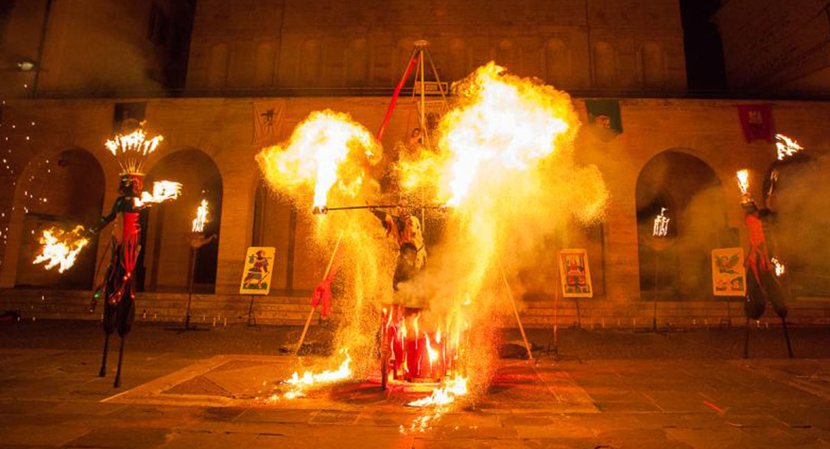 Spettacoli fuoco e trampoli Medievali e per Rievocazioni